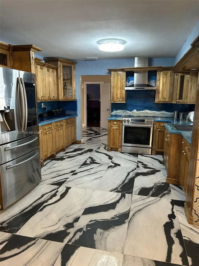 4 of 9 - 5240 Sw 10th Court, Plantation, FL