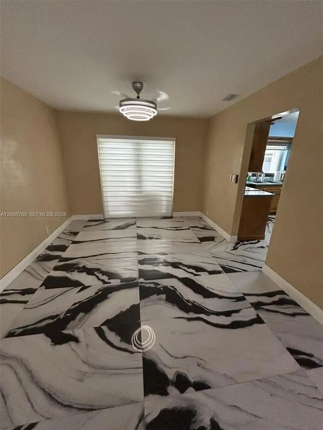 5 of 9 - 5240 Sw 10th Court, Plantation, FL