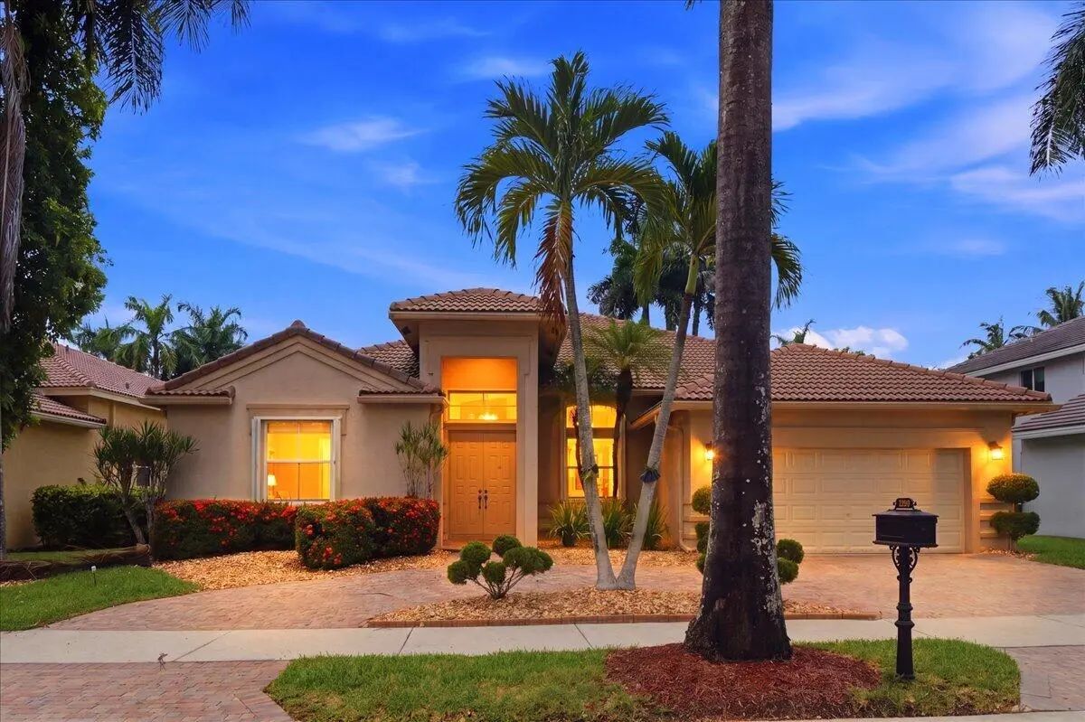 2458 Greenbrier Court, Weston
