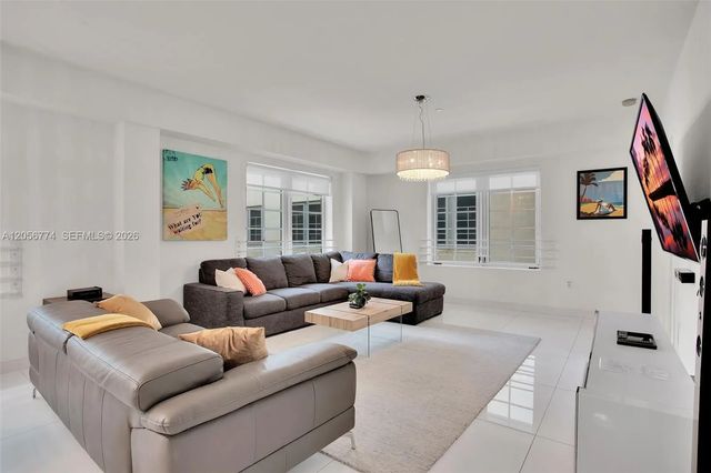 2 of 30 - 1250 Ocean Drive #2n, Miami Beach, FL