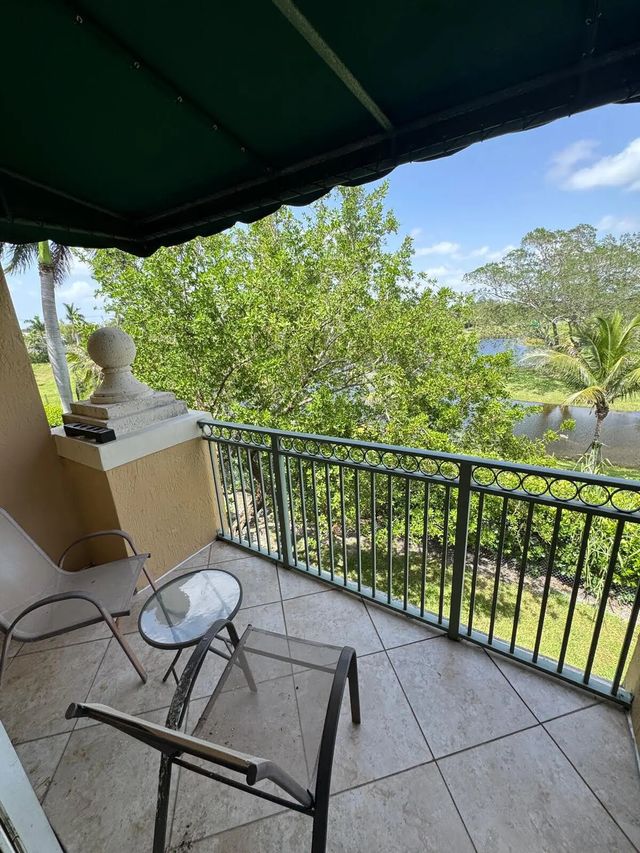 4 of 11 - 11750 St Andrews Place #307, Wellington, FL