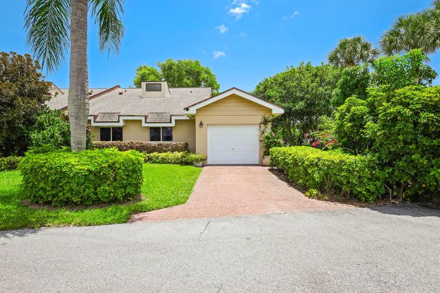 2 of 56 - 6858 Fountains Circle, Lake Worth, FL