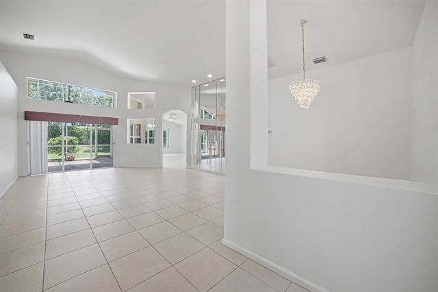 4 of 81 - 7639 Tarpon Cove Circle, Lake Worth, FL