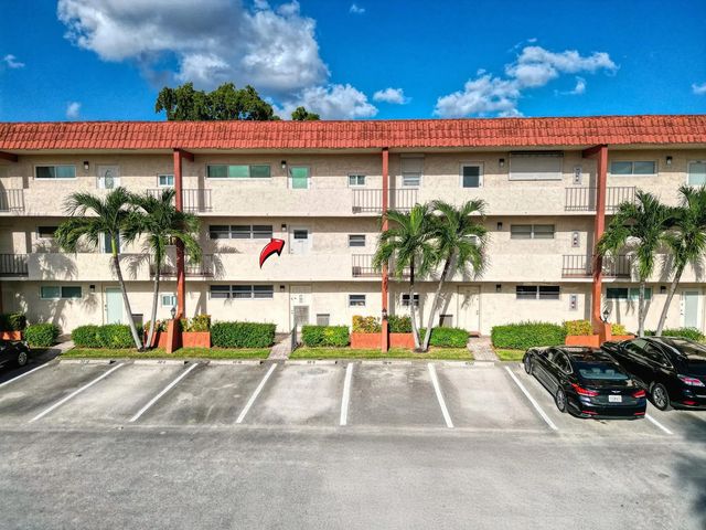 3 of 31 - 8980 S Hollybrook Boulevard #204, Pembroke Pines, FL