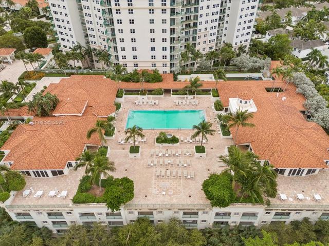 2 of 37 - 20000 E Country Club Drive #416, Aventura, FL