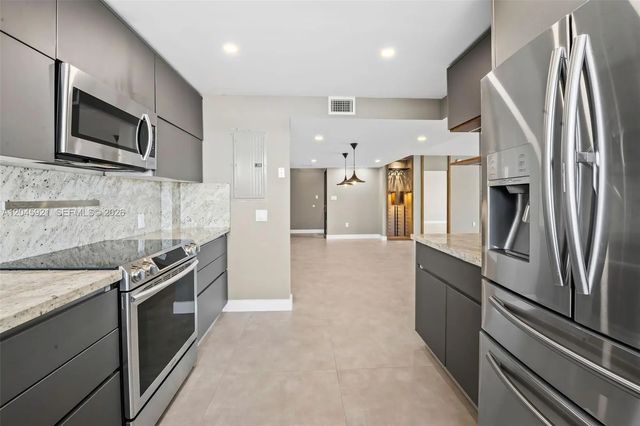 3 of 30 - 2801 Ne 183rd Street #1801w, Aventura, FL