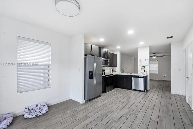 3 of 45 - 427 Ne 6th Court, Florida City, FL