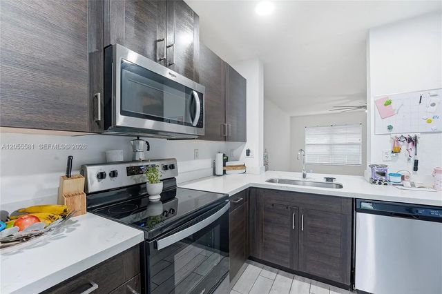 4 of 45 - 427 Ne 6th Court, Florida City, FL