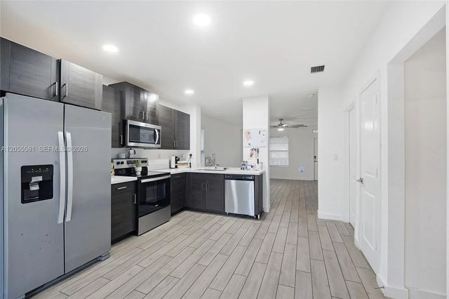 5 of 45 - 427 Ne 6th Court, Florida City, FL
