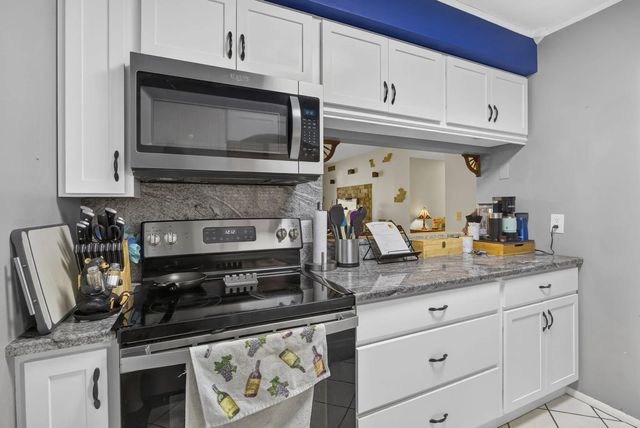 2 of 42 - 12027 Greenway Circle S #204, Royal Palm Beach, FL