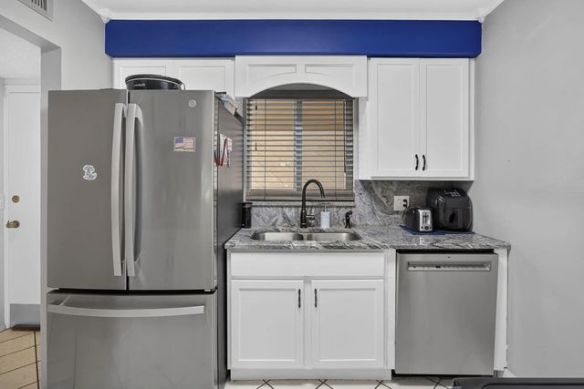 3 of 42 - 12027 Greenway Circle S #204, Royal Palm Beach, FL