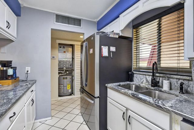 4 of 42 - 12027 Greenway Circle S #204, Royal Palm Beach, FL