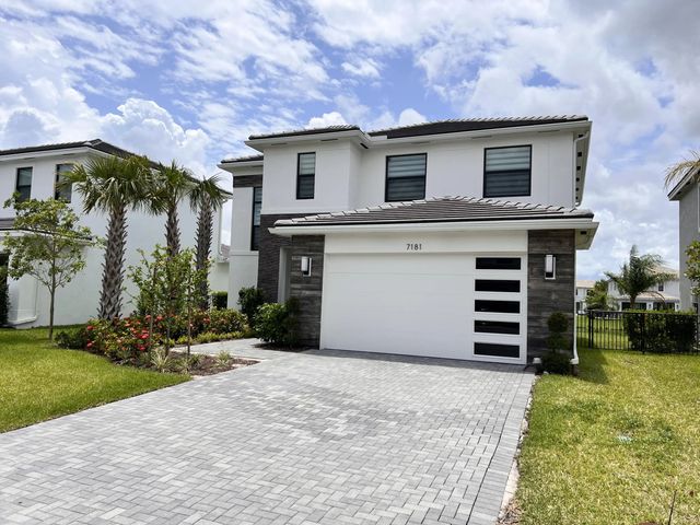 3 of 38 - 7181 Villamar Way, Lake Worth, FL