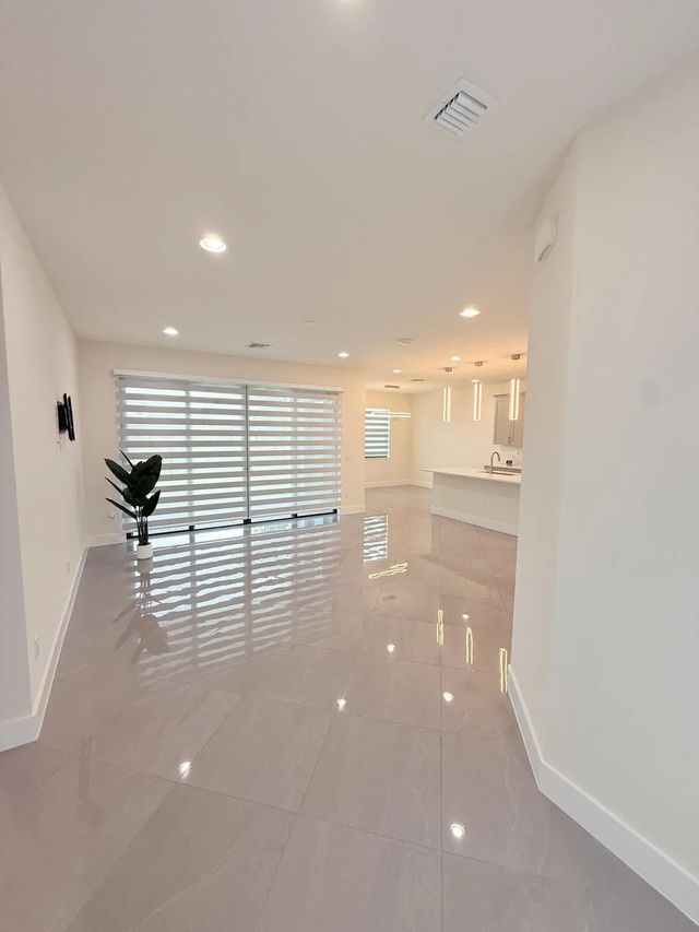 4 of 38 - 7181 Villamar Way, Lake Worth, FL
