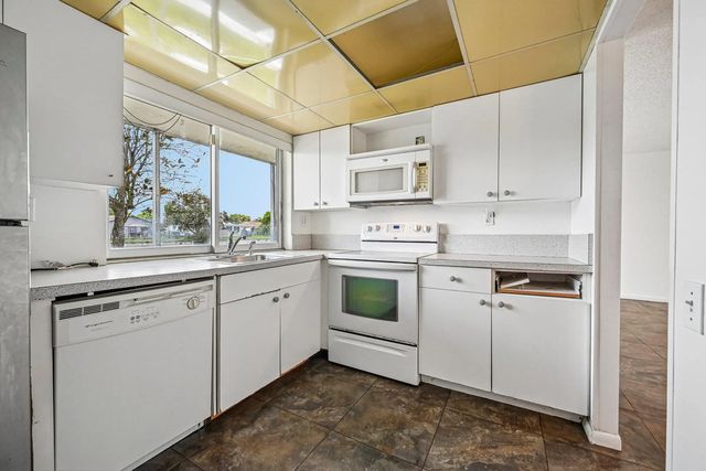 5 of 41 - 9150 Lime Bay Boulevard #103, Tamarac, FL