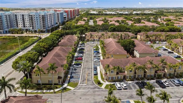 4 of 32 - 10720 Nw 82nd Terrace #1-8, Doral, FL