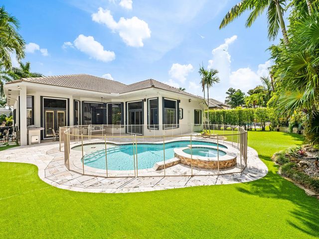 3 of 55 - 10800 Blue Palm Street, Plantation, FL