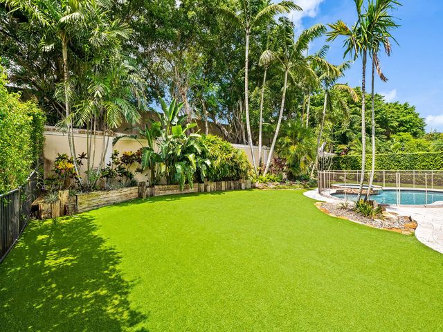 5 of 55 - 10800 Blue Palm Street, Plantation, FL