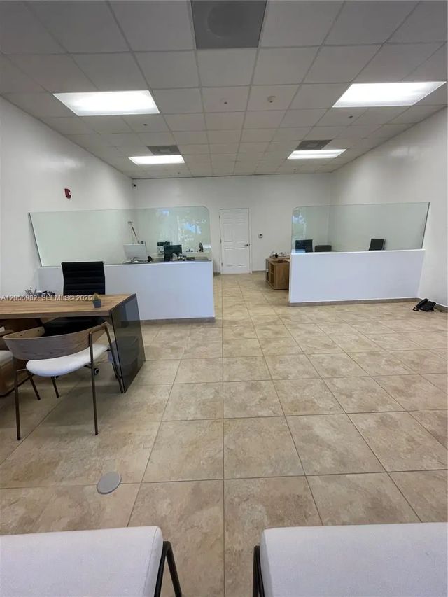 5 of 27 - 951 Sansburys Way #202, West Palm Beach, FL