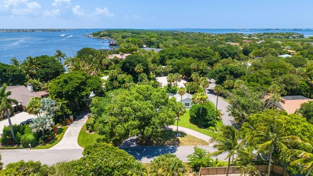 2 of 61 - 15 W High Point Road, Sewalls Point, FL