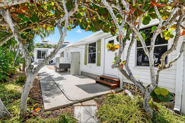 2 of 27 - 5 Cedar Drive #cd5, Briny Breezes, FL