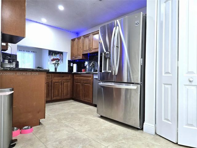 5 of 14 - 12423 Nw 7th Lane, Miami, FL