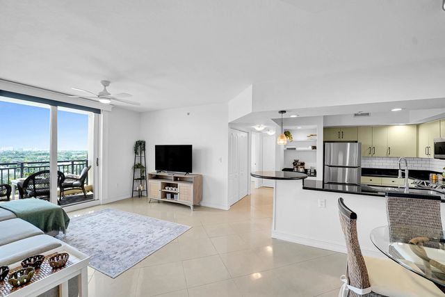 2 of 38 - 110 N Federal Highway #1410, Fort Lauderdale, FL