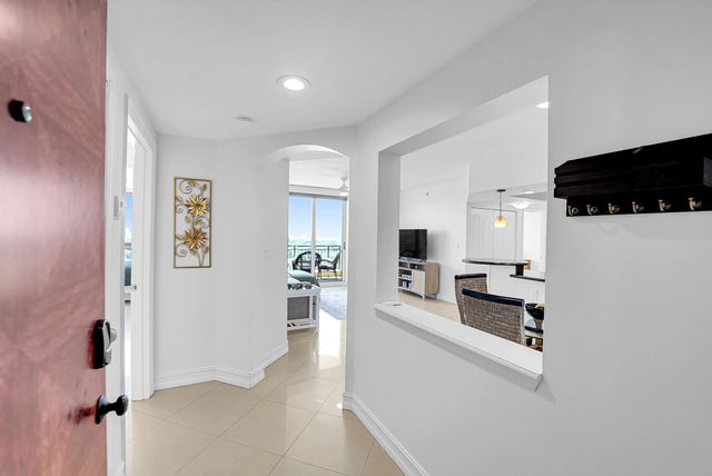 3 of 38 - 110 N Federal Highway #1410, Fort Lauderdale, FL