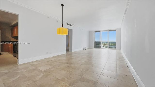 4 of 37 - 3000 S Ocean Drive #1516, Hollywood, FL
