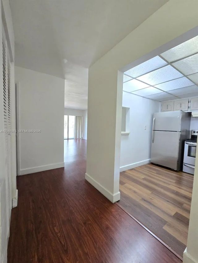 9357 Fontainebleau Boulevard #d420, Miami