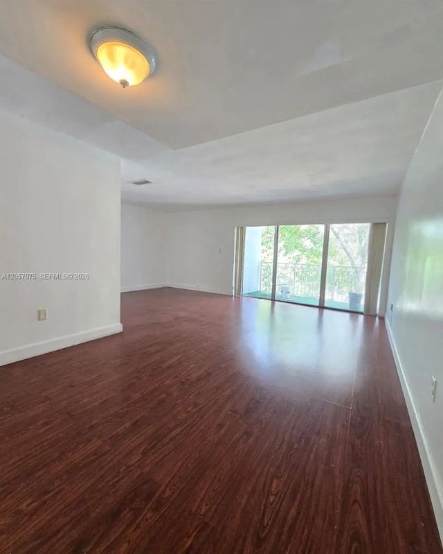 3 of 10 - 9357 Fontainebleau Boulevard #d420, Miami, FL