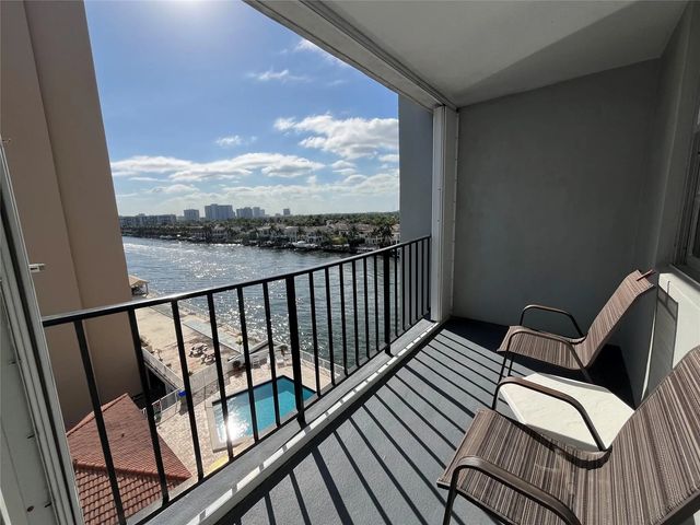2 of 10 - 1400 S Ocean Drive #707, Hollywood, FL