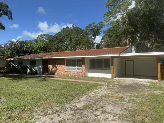 2 of 12 - 1749 26th Avenue, Vero Beach, FL