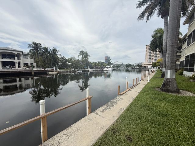 3 of 37 - 460 Paradise Isle Boulevard #101, Hallandale Beach, FL
