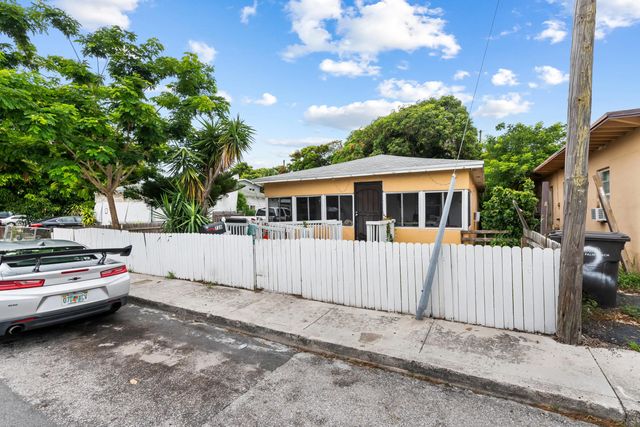 4 of 19 - 728 22nd Street, West Palm Beach, FL