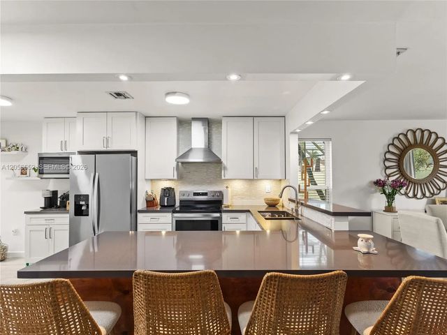 4 of 35 - 10251 Nw 46th Street, Doral, FL