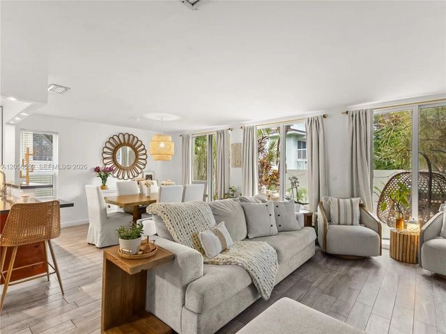 5 of 35 - 10251 Nw 46th Street, Doral, FL