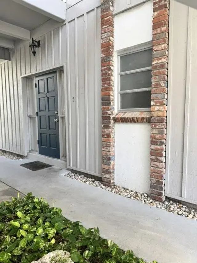 3 of 21 - 340 Orange Tree Drive #5, Atlantis, FL