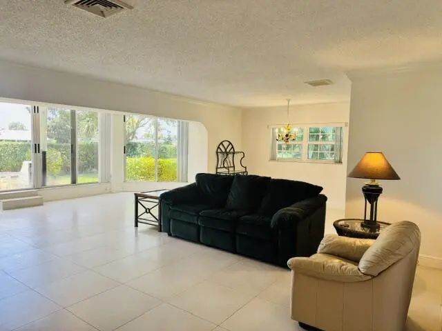 5 of 21 - 340 Orange Tree Drive #5, Atlantis, FL
