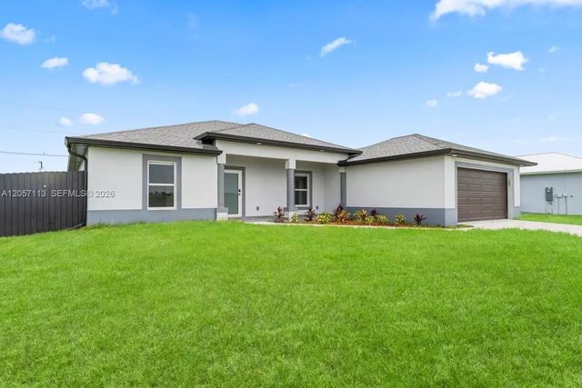 3 of 27 - 1013 Ne 14th Terrace, Cape Coral, FL