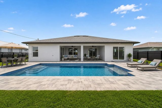 5 of 27 - 1013 Ne 14th Terrace, Cape Coral, FL