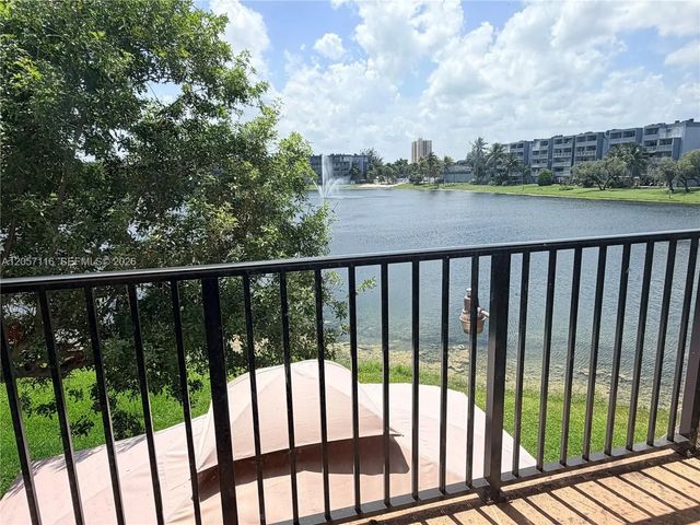 4 of 13 - 9135 Fontainebleau Boulevard #7, Miami, FL