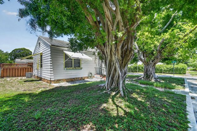 2 of 41 - 6901 Garden Avenue, West Palm Beach, FL
