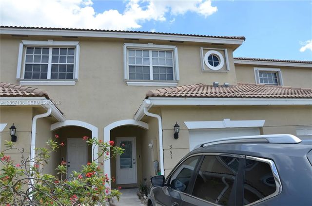 351 Sw 121st Avenue, Pembroke Pines
