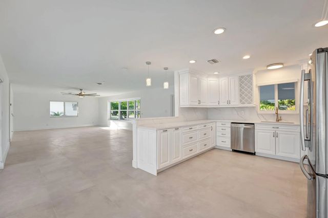 4 of 61 - 1478 Ne 57th Court, Fort Lauderdale, FL