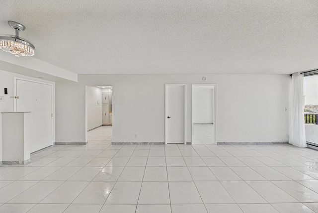 5 of 44 - 531 N Ocean Boulevard #805, Pompano Beach, FL