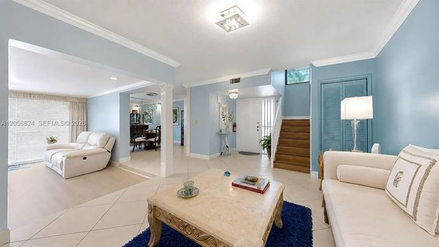 5 of 18 - 635 Nw 97th Place, Miami, FL