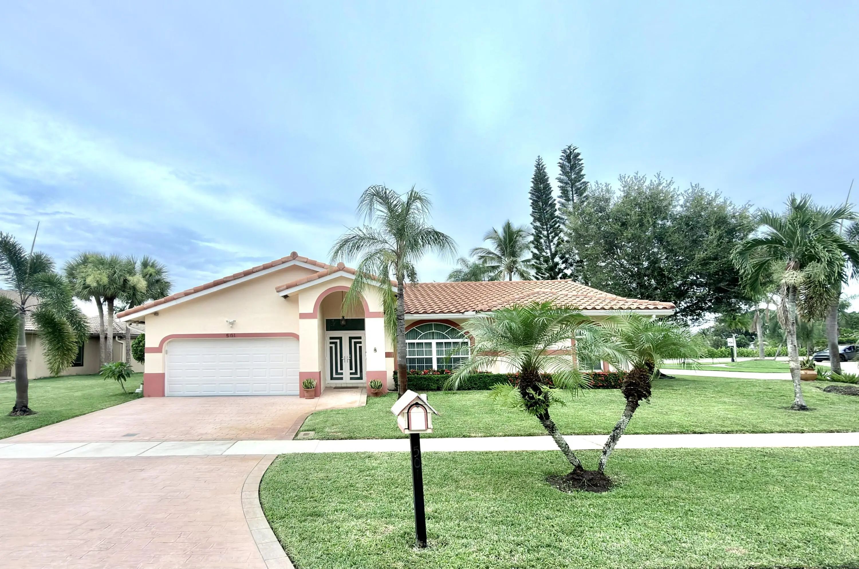 501 Sw 168th Way, Weston