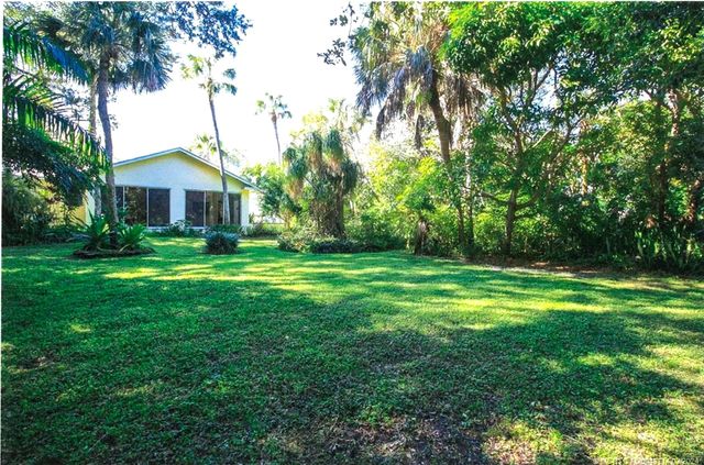 22 N Via Lucindia, Sewalls Point