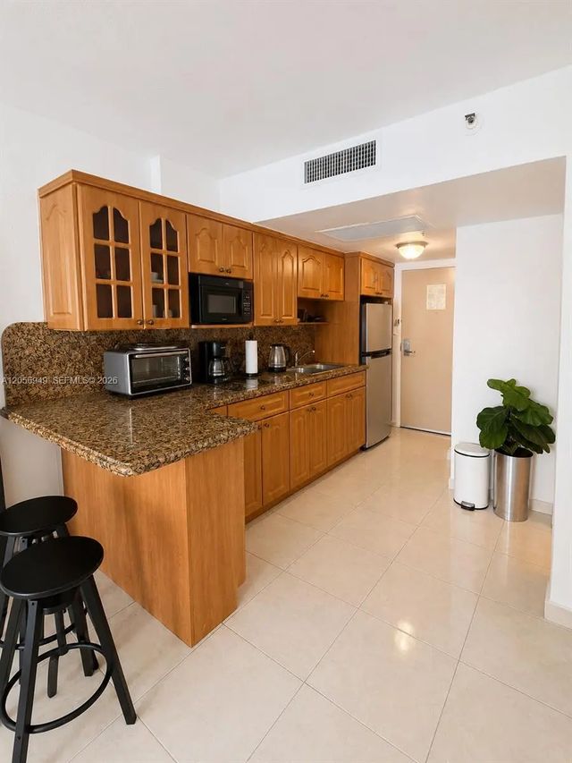 19201 Collins Avenue #1025, Sunny Isles Beach